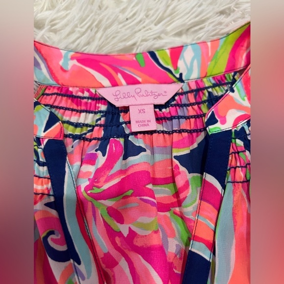Lilly Pulitzer Sunny Shoulder Elsa Top - Size XS - Picture 8 of 8